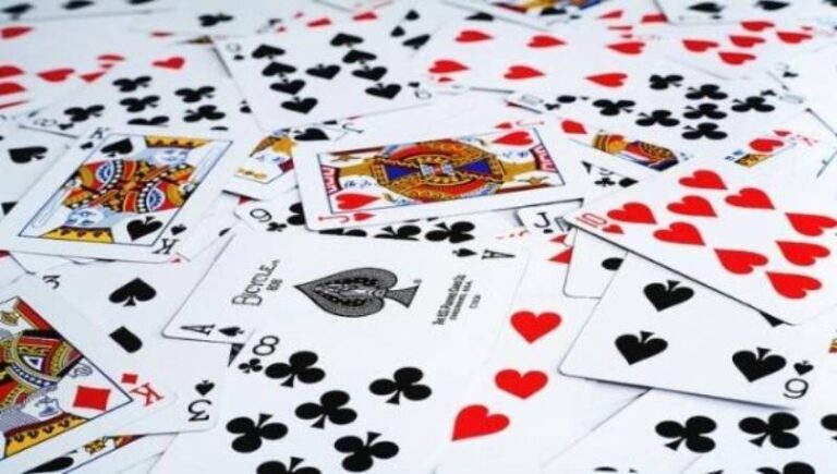 Bài Tú Lơ Khơ Là Gì? Luật Chơi, Biến Thể Chuẩn