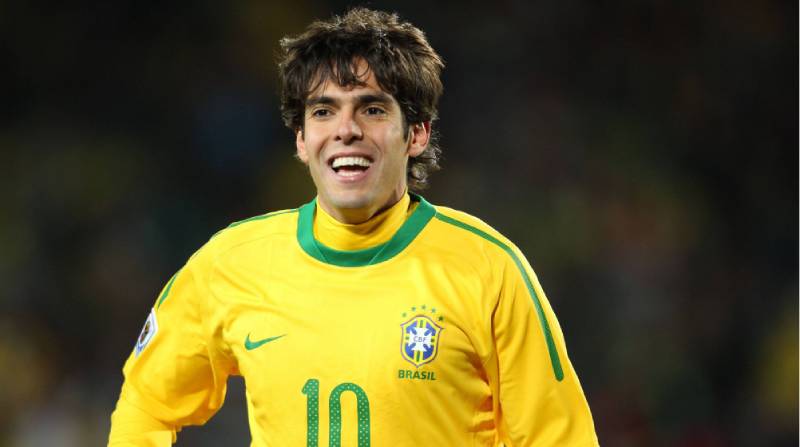 Kaka trong màu áo tuyển Brazil và cách anh chơi bóng