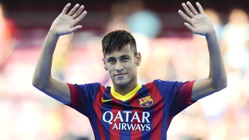 Thăng hoa tại Barcelona và cuộc chuyển nhượng lịch sử